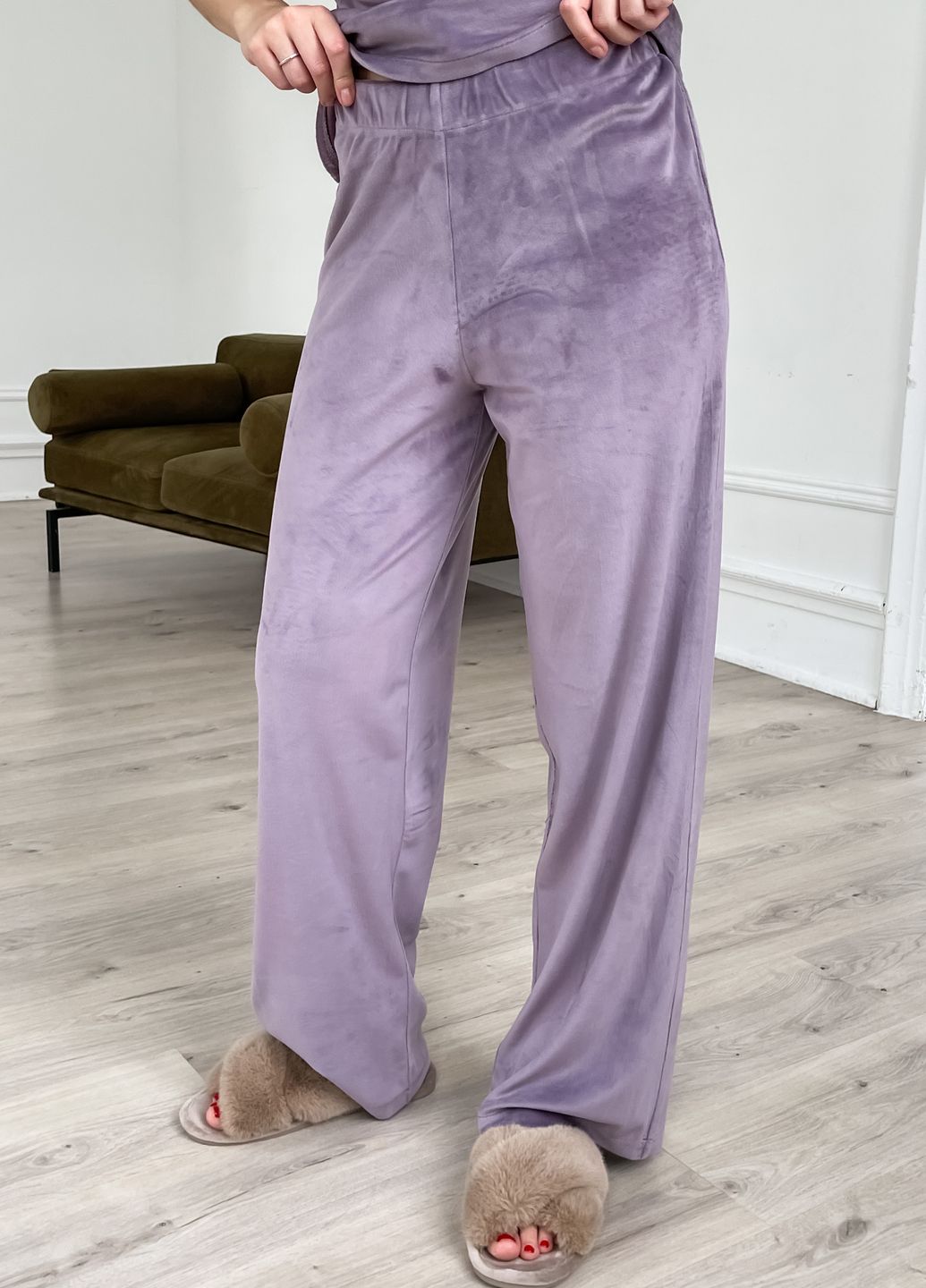 Велюровая женская пижама: брюки, футболка темно-пудрового цвета Merlini Медио 100000303 размер 42-44