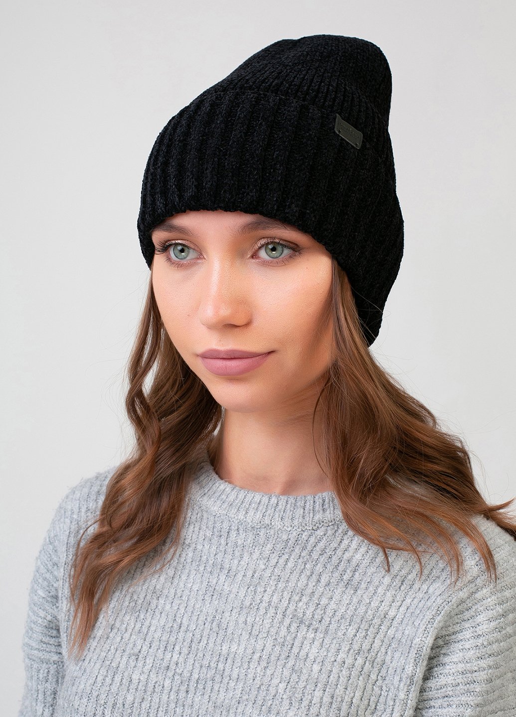 Купить Теплая зимняя велюровая шапка Merlini Бибури 330009 - Черный в интернет-магазине