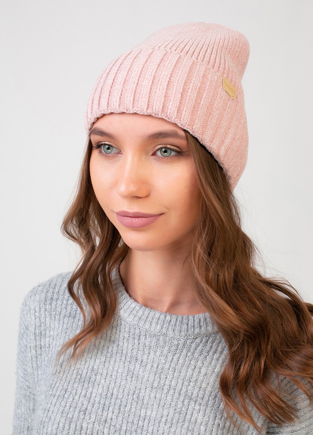 Купить Теплая зимняя велюровая шапка Merlini Бибури 330010 - Розовый в интернет-магазине