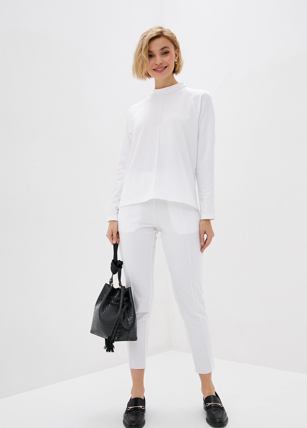 Купить Летний костюм женский белого цвета Merlini Питерборо 100000080, размер 42-44 в интернет-магазине