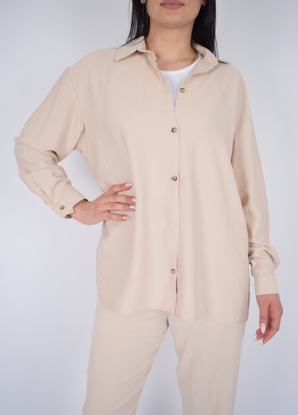 Купить Рубашка женская с длинным рукавом бежевого цвета из льна Merlini Беллуно 200000070, размер 42-44 в интернет-магазине