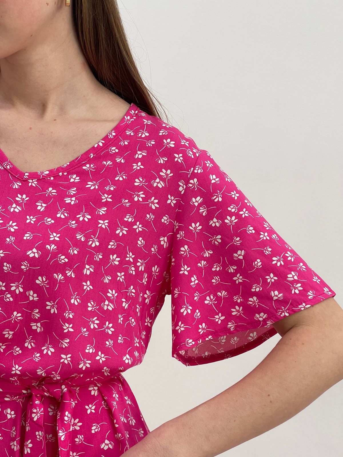 Купить Платье летнее ниже колен в цветочек розовое Merlini Мискано 700001283 размер 42-44 (S-M) в интернет-магазине
