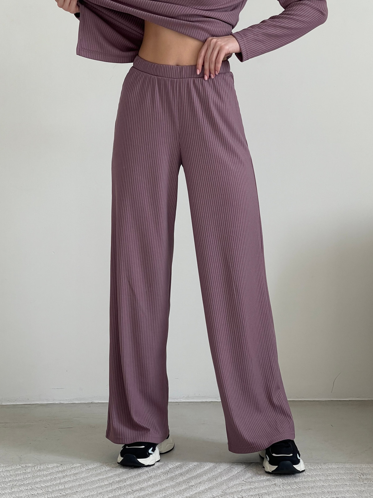 Купить Костюм с широкими брюками в рубчик фиолетовый Merlini Менто 100001162, размер 42-44 (S-M) в интернет-магазине