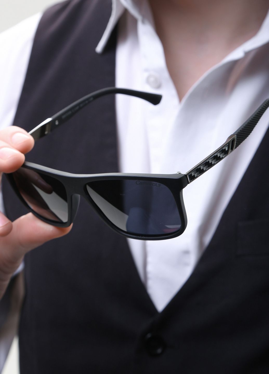 Купити Чорні чоловічі сонцезахисні окуляри Gray Wolf з поряризацією GW5098 121007 в інтернет-магазині