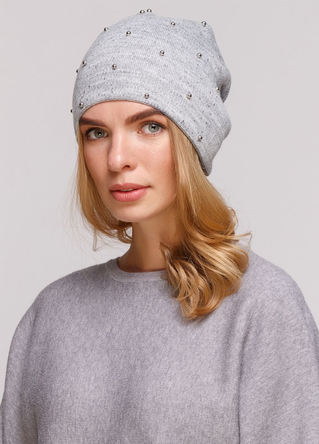 Купить Зимняя теплая женская шапка на флисовой подкладке DeMari Марс 550043 - Средне-Серый в интернет-магазине
