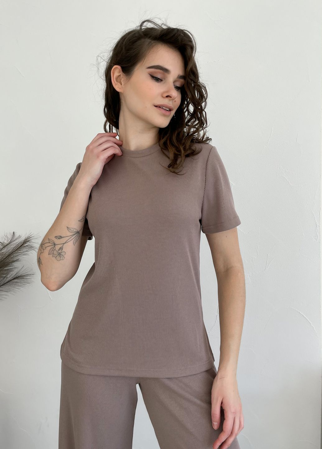 Купить Костюм женский в рубчик футболка со штанами клеш мокко Merlini Монцано 100000524, размер XS-M (40-44) в интернет-магазине