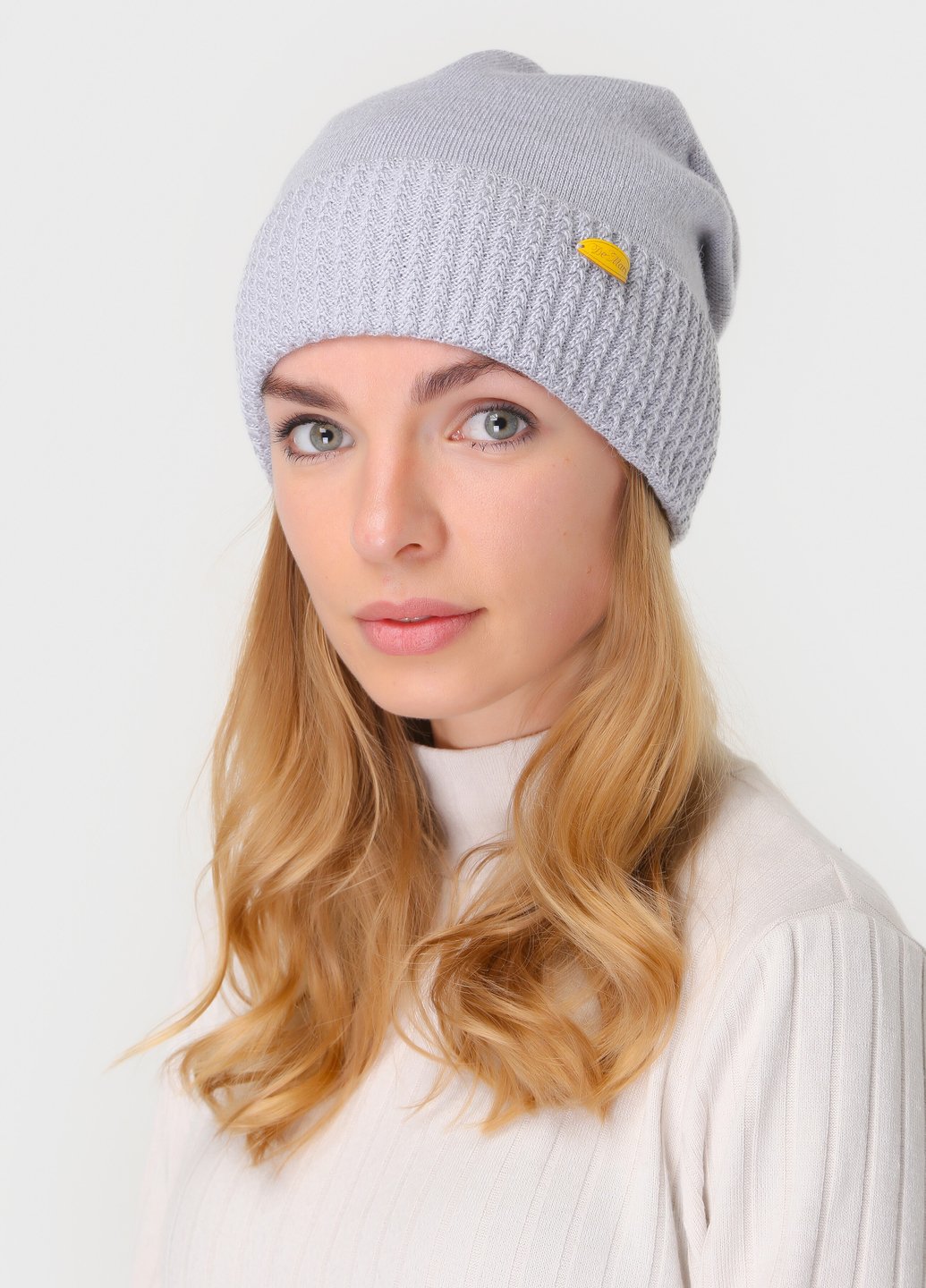 Купить Зимняя теплая женская шапка с отворотом на флисовой подкладке DeMari Ненси 550398 - Стальной в интернет-магазине