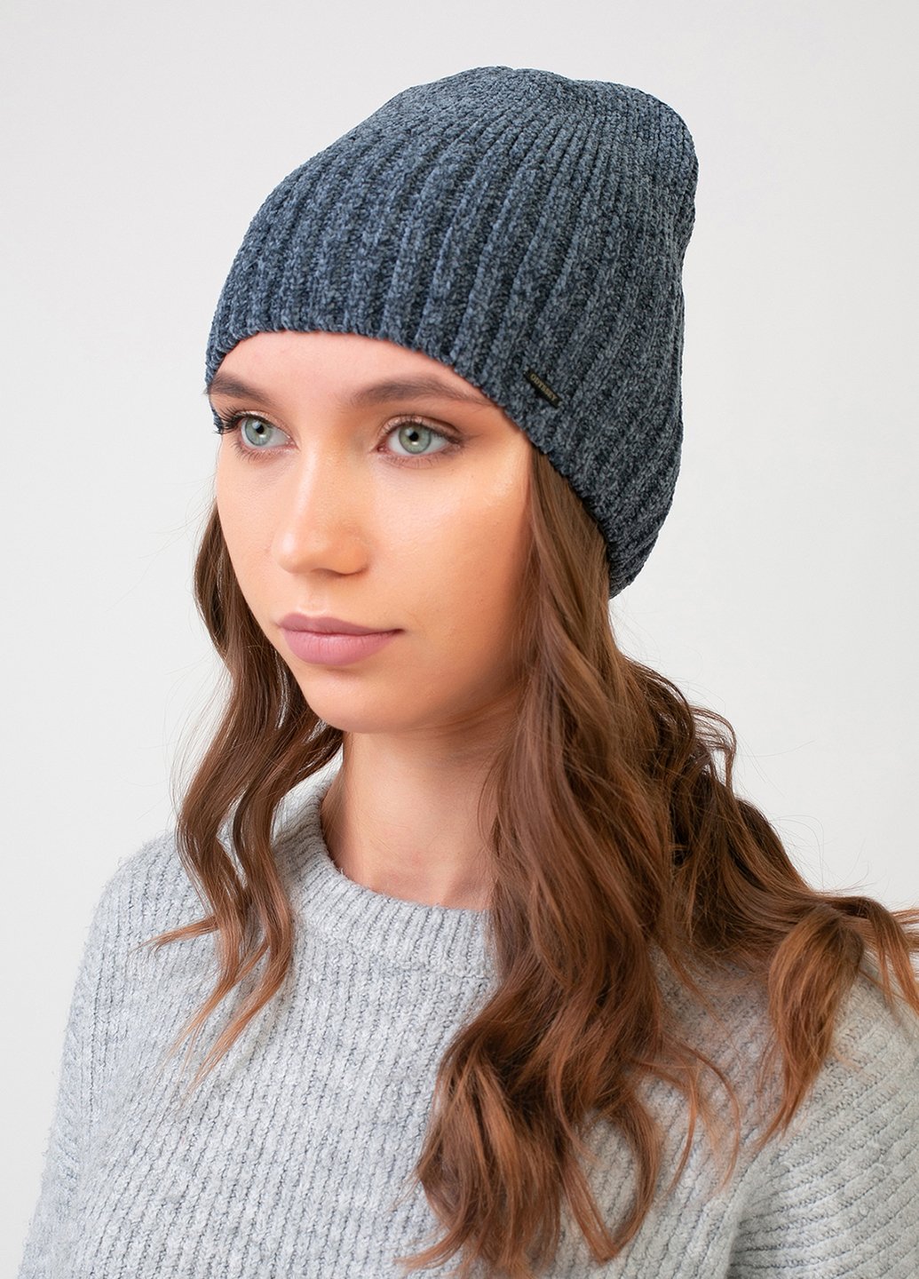 Купить Теплая зимняя велюровая шапка Merlini Бука 330017 - Зелёный в интернет-магазине