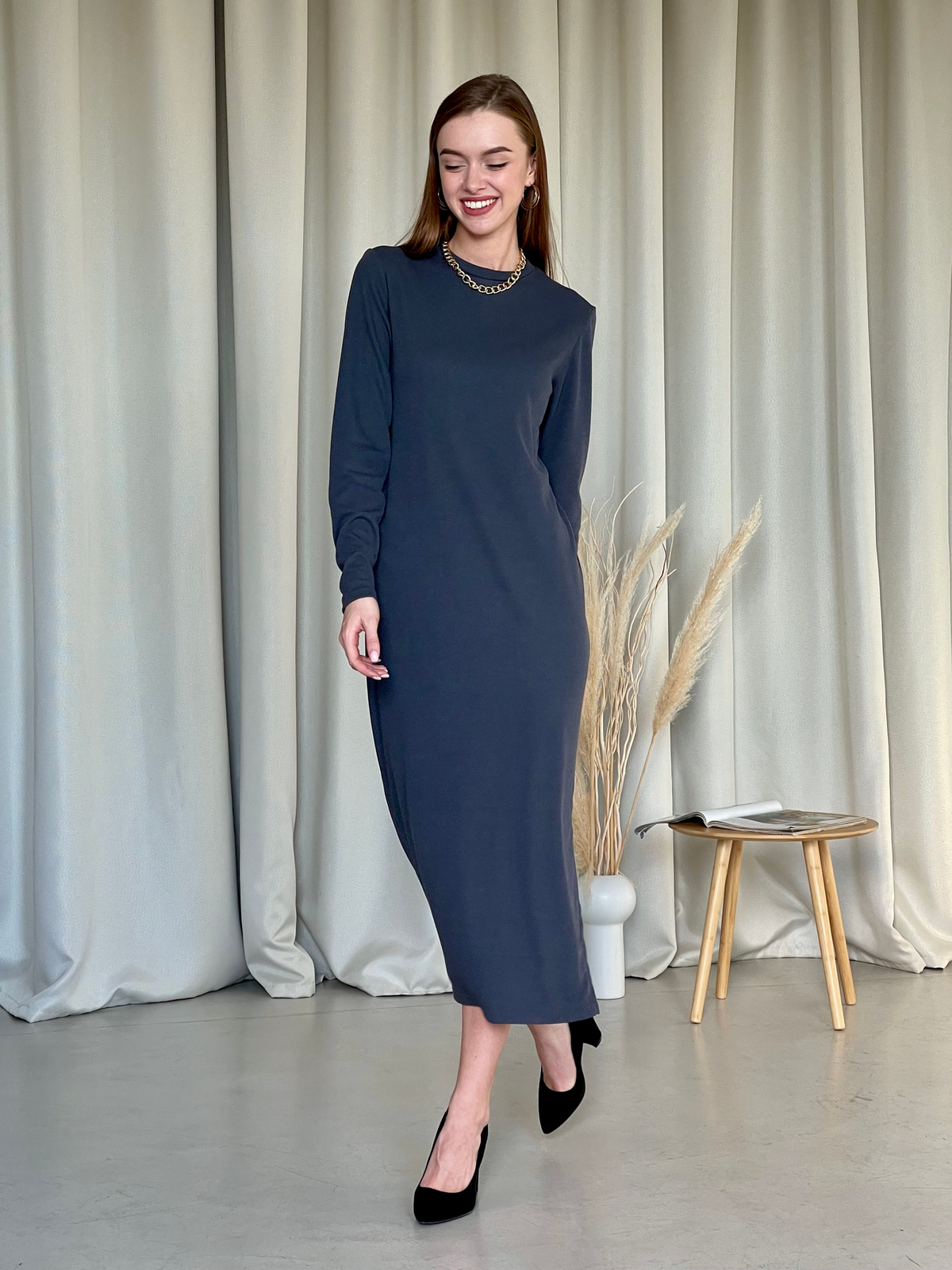 Купить Длинное платье серое в рубчик с длинным рукавом Merlini Кондо 700001162, размер 42-44 (S-M) в интернет-магазине