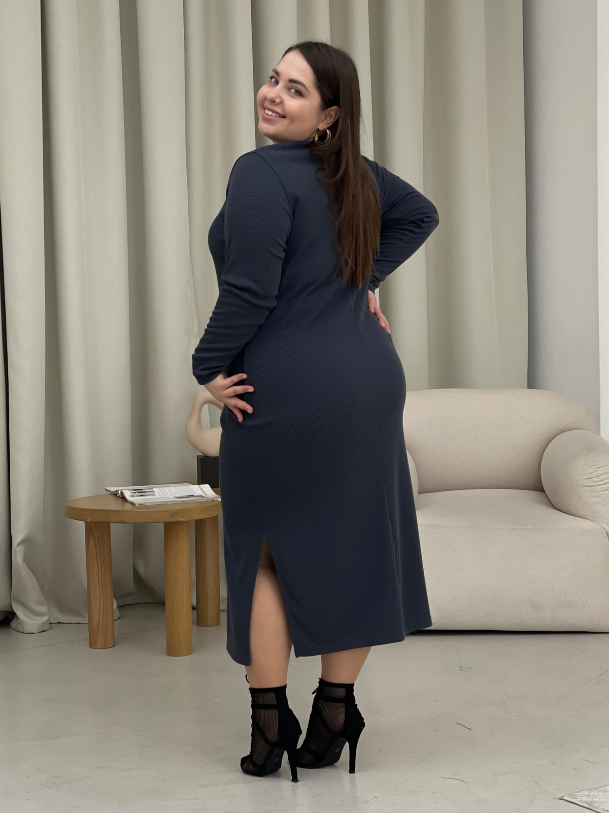 Купити Довга сукня сіра в рубчик з довгим рукавом Merlini Кондо 700001162, розмір 42-44 (S-M) в інтернет-магазині