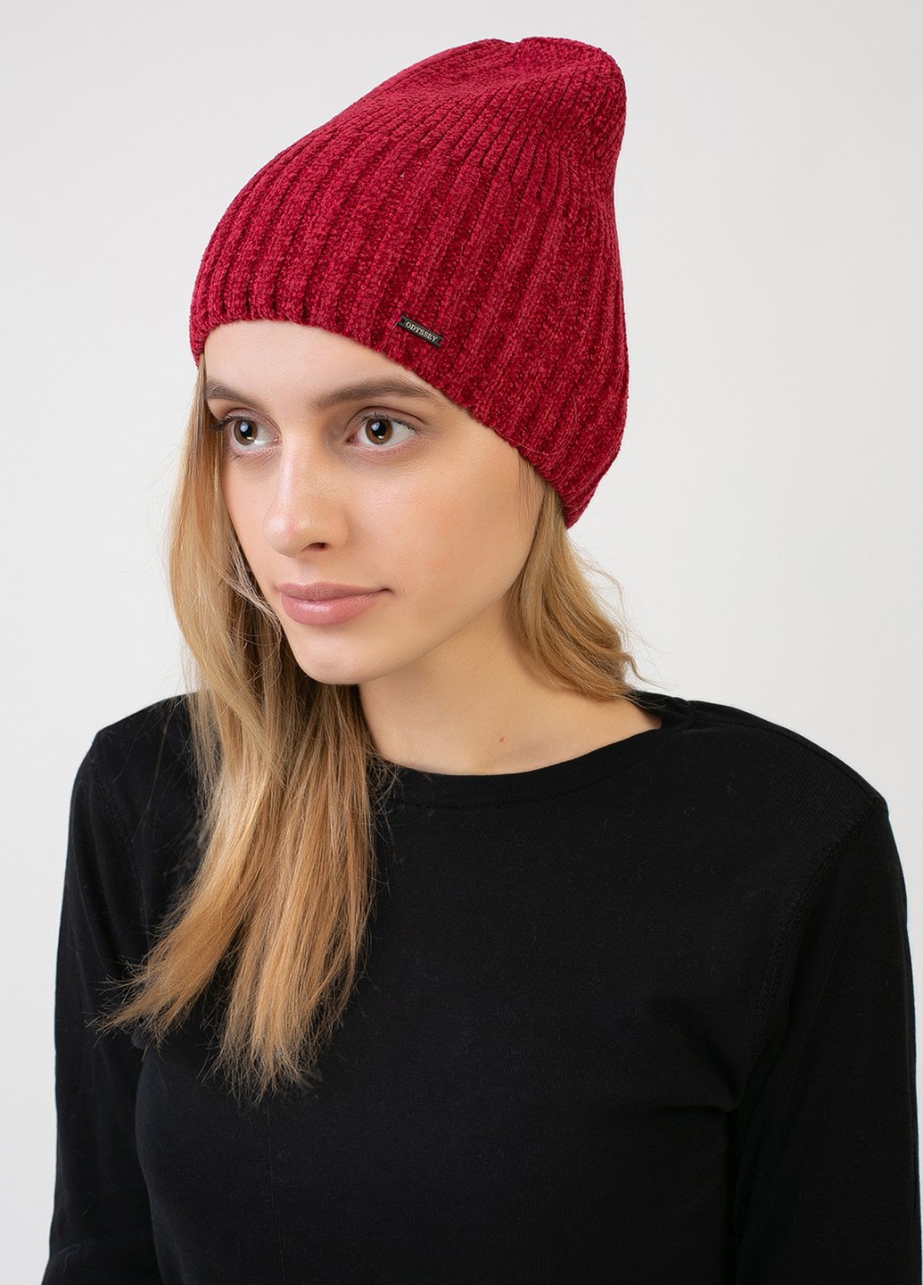 Купити Тепла зимова велюрова шапка Merlini Бука 330018 - Червоний в інтернет-магазині