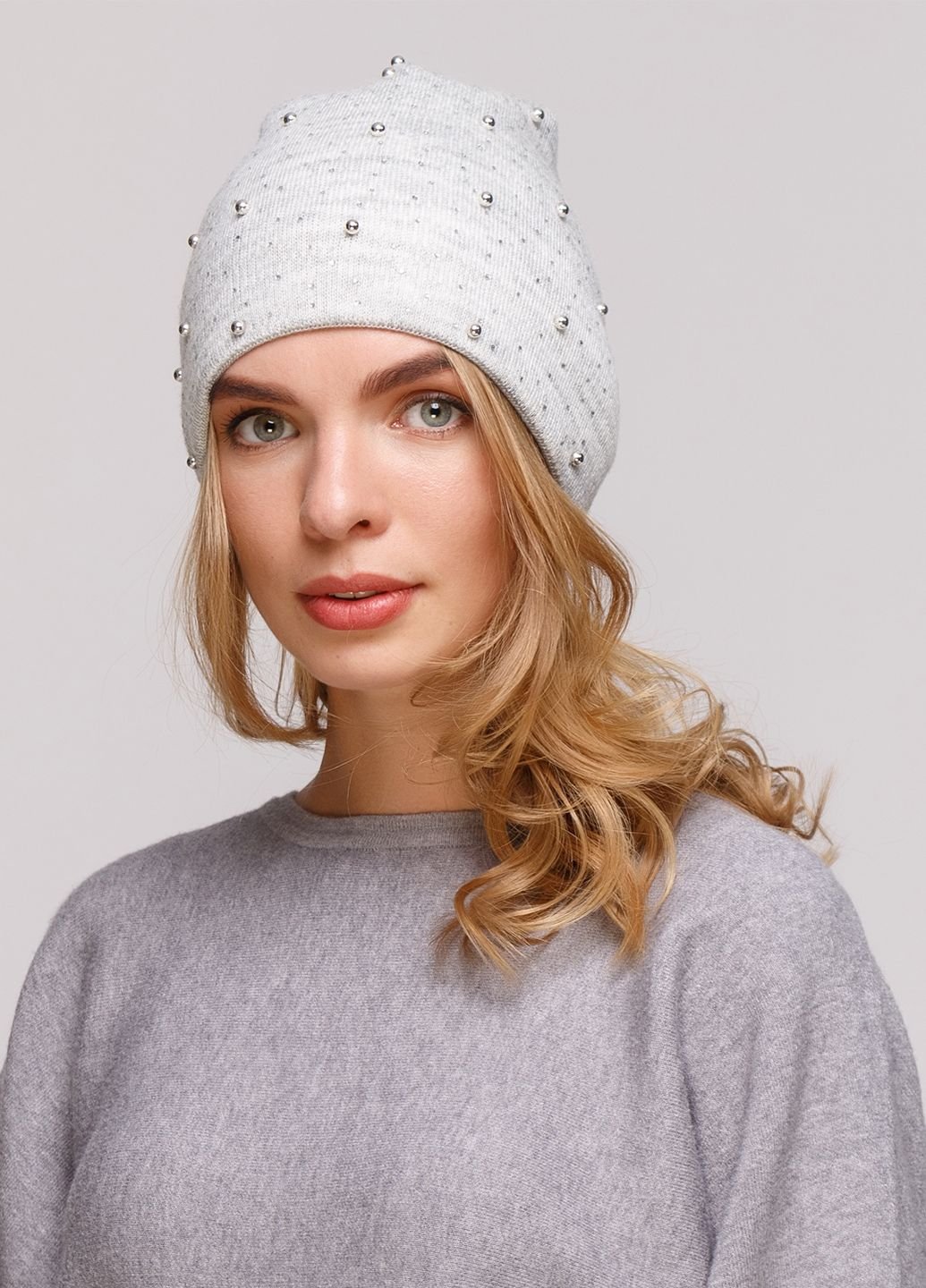 Купить Зимняя теплая женская шапка на флисовой подкладке DeMari Марс 550047 - Серый в интернет-магазине