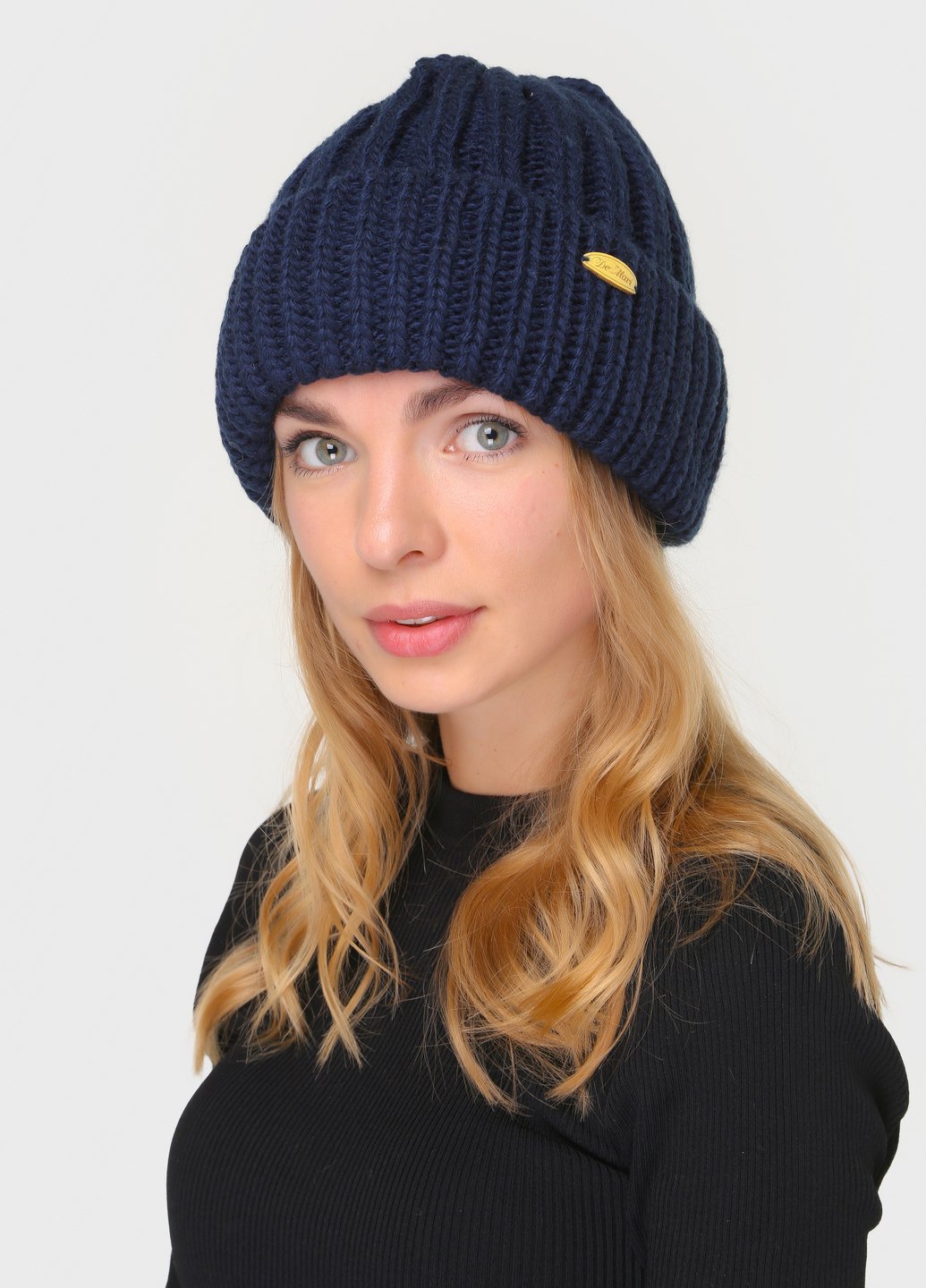 Купити Зимова жіноча в'язана шапка з відворотом на флісовій підкладці DeMari Мія 500042 - Синій в інтернет-магазині