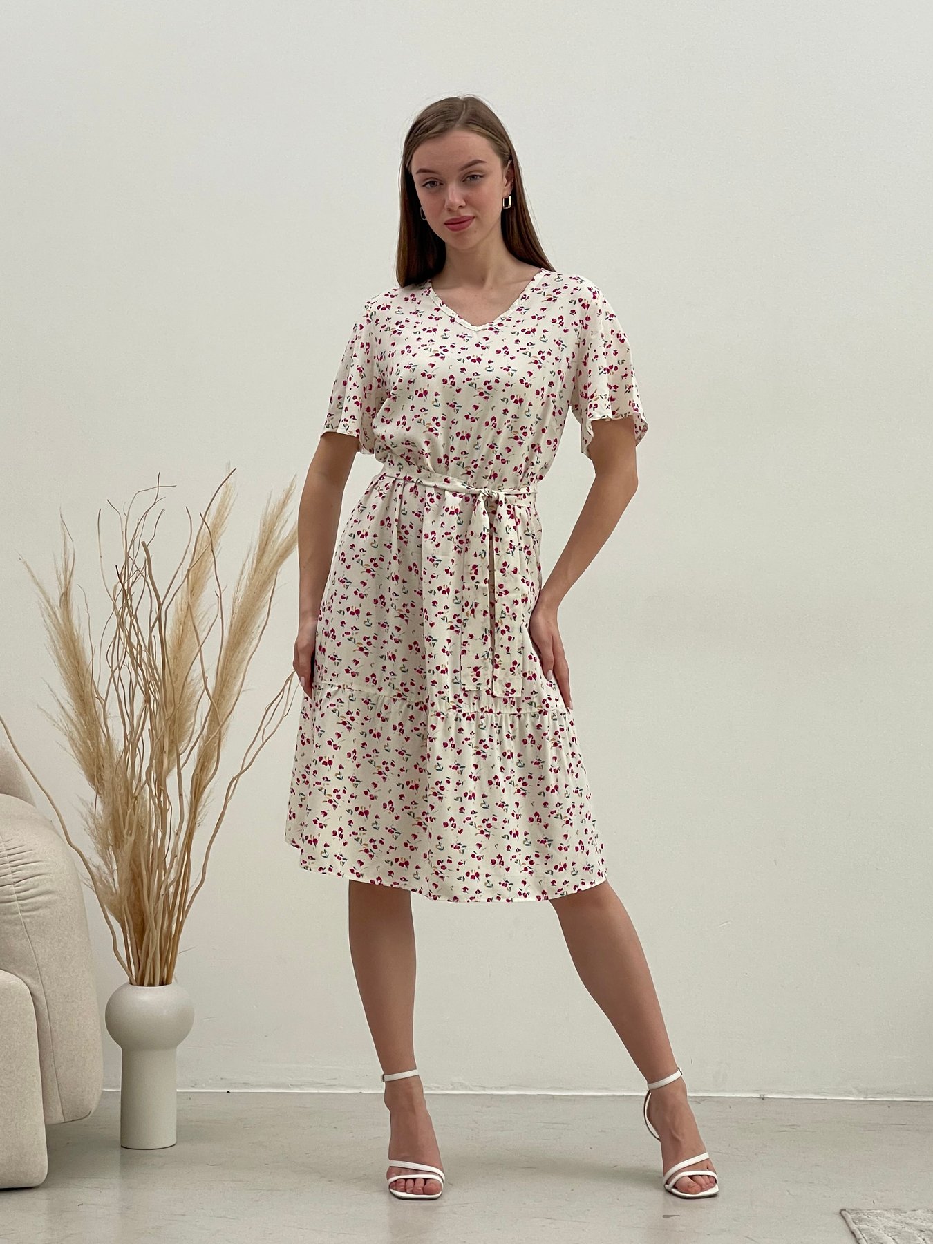 Купити Сукня на літо нижче колін в квіточку біла Merlini Міскано 700001286 розмір 42-44 (S-M) в інтернет-магазині