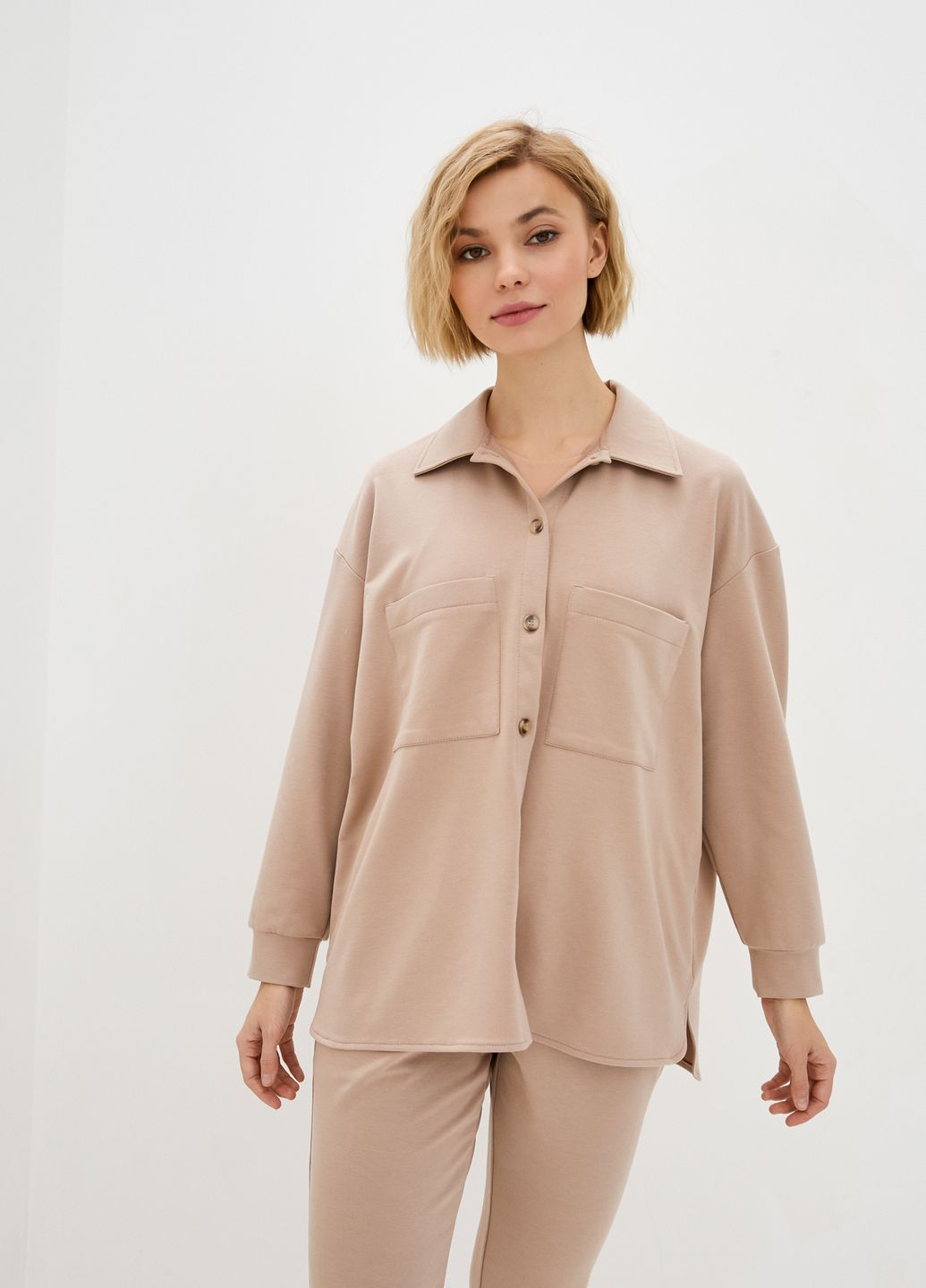 Купить Костюм женский с рубашкой бежевого цвета Merlini Сандерленд 100000087, размер 42-44 в интернет-магазине