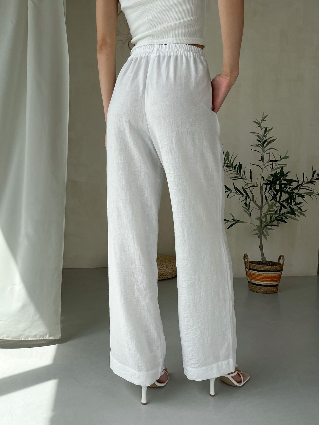 Купить Женский костюм с широкими штанами и рубашкой из льна белый Merlini Лечче 100000542, размер 42-44 (S-M) в интернет-магазине