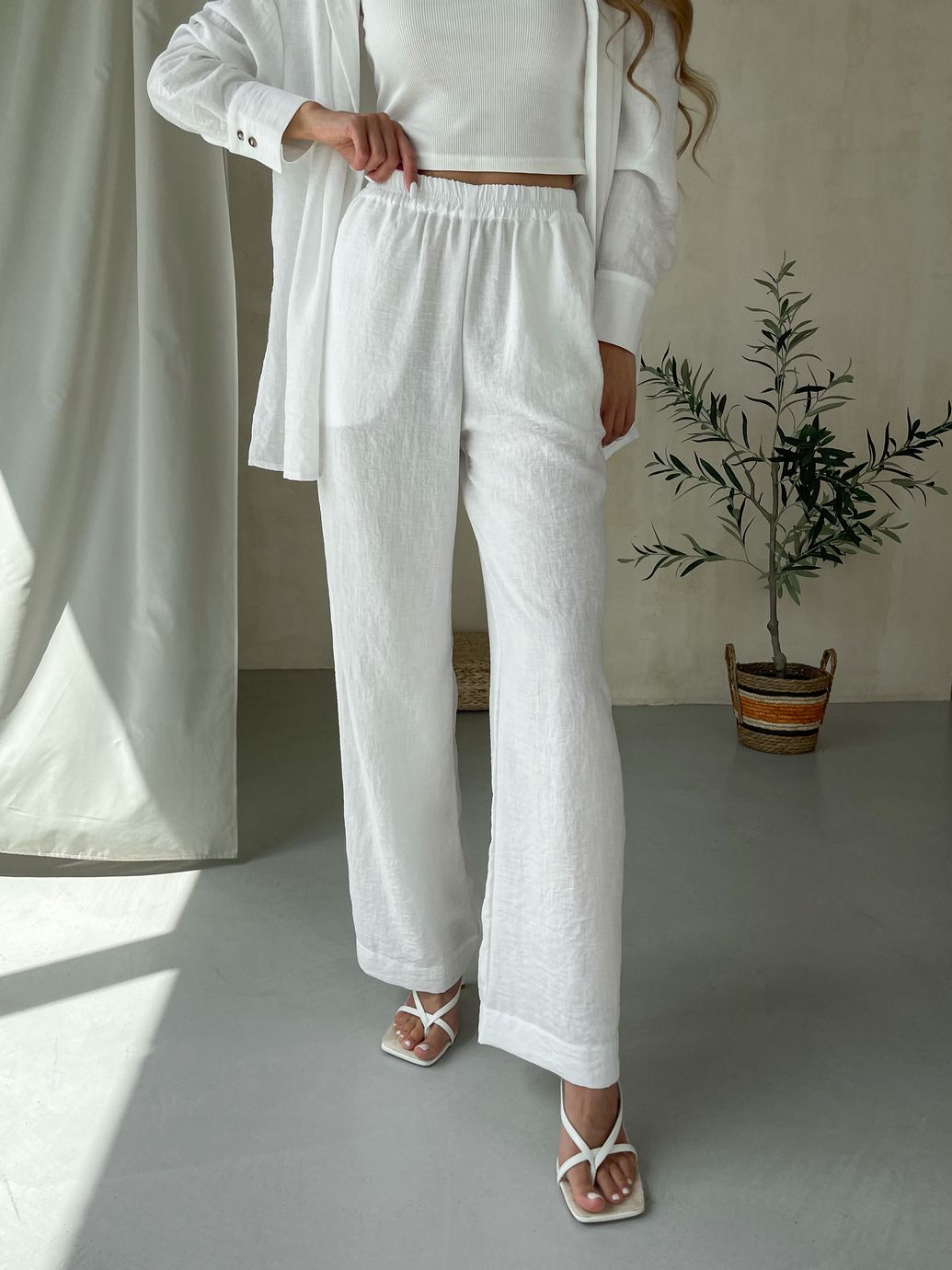 Купить Женский костюм с широкими штанами и рубашкой из льна белый Merlini Лечче 100000542, размер 42-44 (S-M) в интернет-магазине