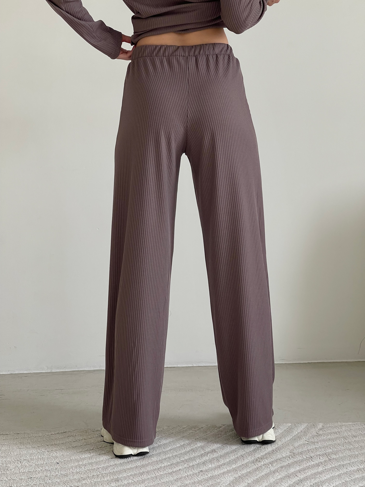 Купити Костюм з широкими брюками в рубчик колір мокко Merlini Менто 100001164, розмір 42-44 (S-M) в інтернет-магазині