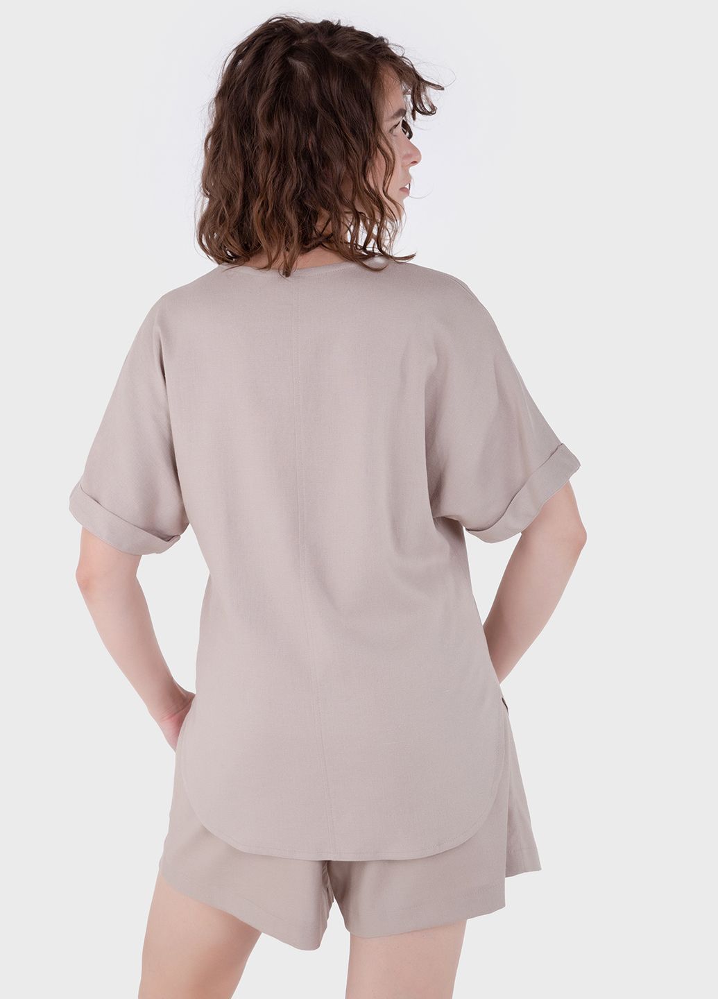 Купить Оверсайз льняная футболка женская бежевого цвета Merlini Лацио 800000036, размер 42-44 в интернет-магазине