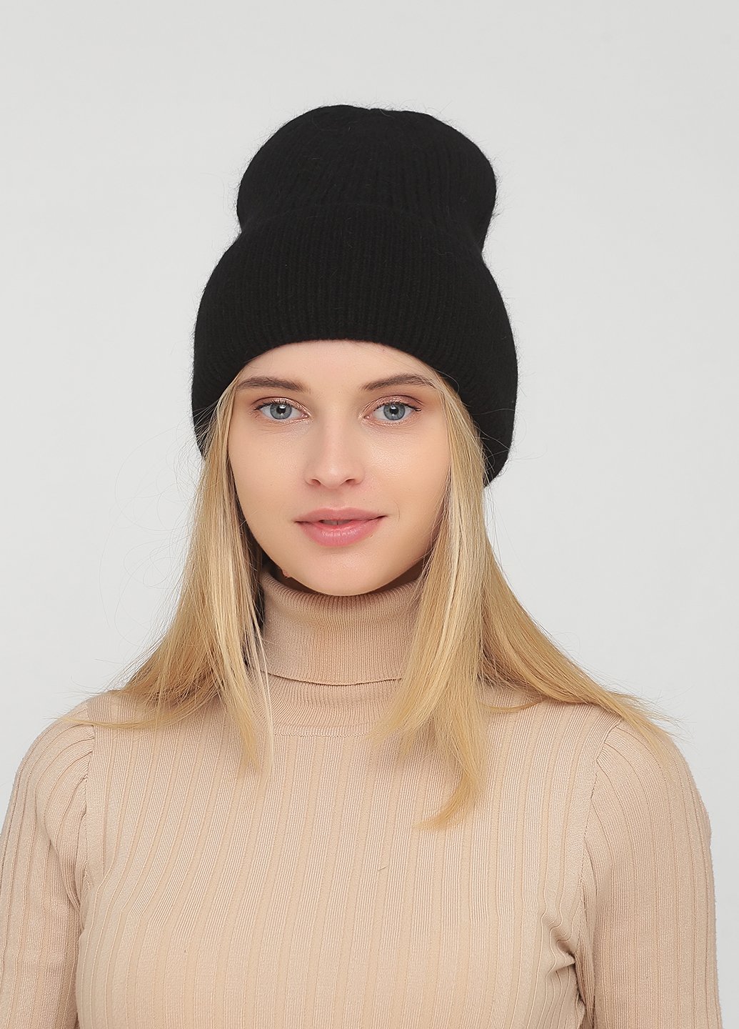 Купить Зимняя теплая ангоровая шапка без подкладки Merlini Лоск 340202 - Черный в интернет-магазине