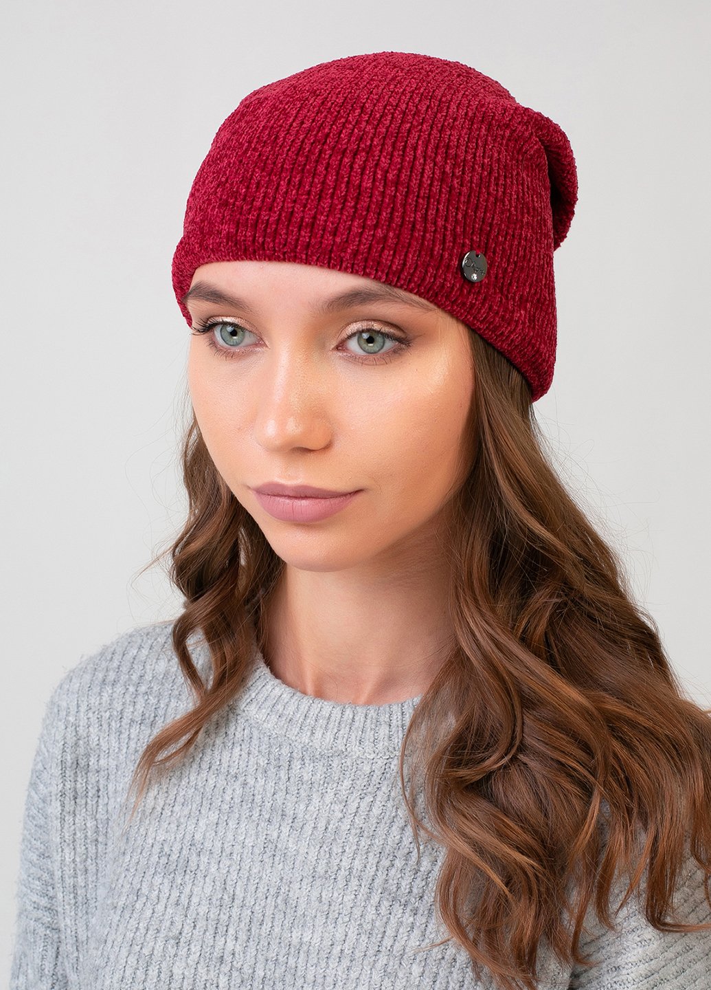 Купить Теплая зимняя велюровая шапка Merlini Баден 330030 - Красный в интернет-магазине