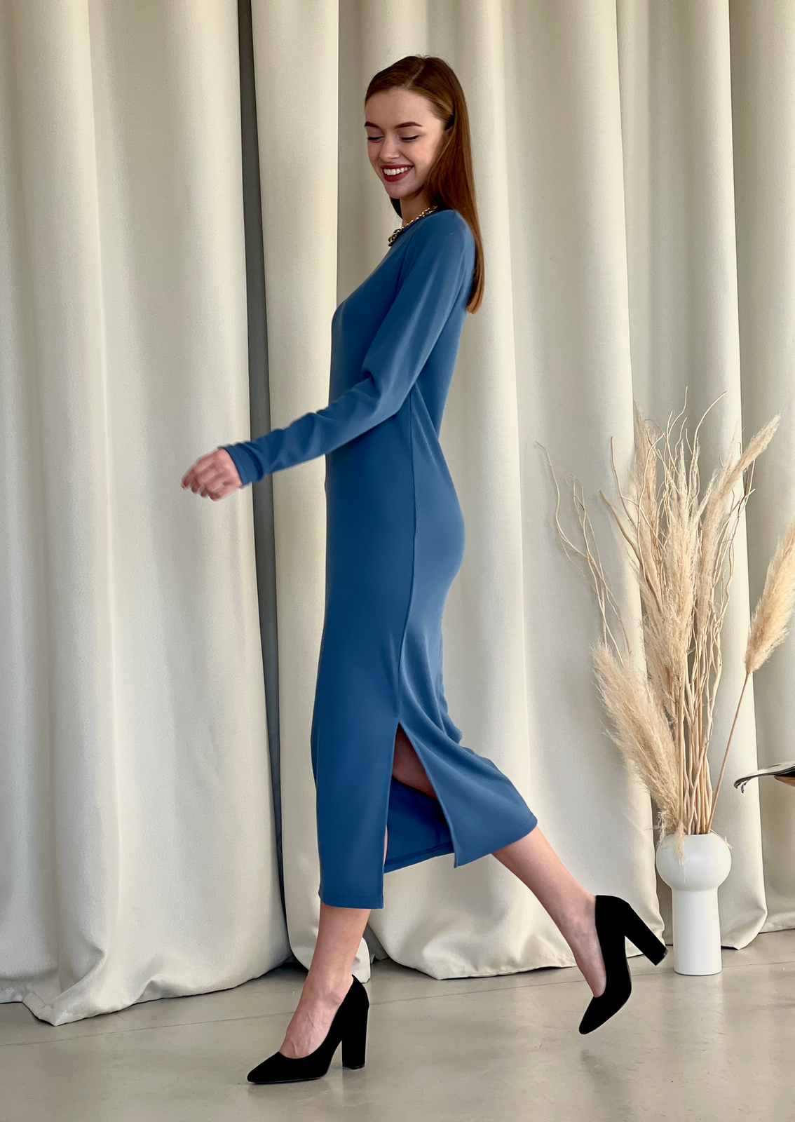 Купить Длинное платье синее в рубчик с длинным рукавом Merlini Кондо 700001165, размер 42-44 (S-M) в интернет-магазине