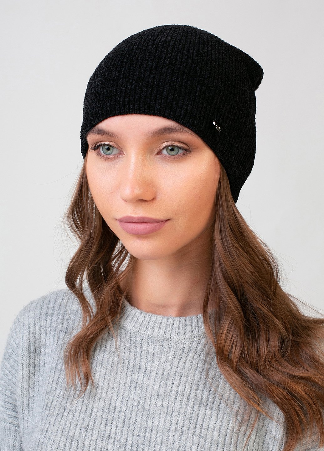 Купить Теплая зимняя велюровая шапка Merlini Баден 330033 - Черный в интернет-магазине